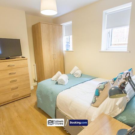 Modern Oxford 2 Bedroom Apartments, Near Headington Hospital, Families & Contractor Accommodation With Parking Luaran gambar
