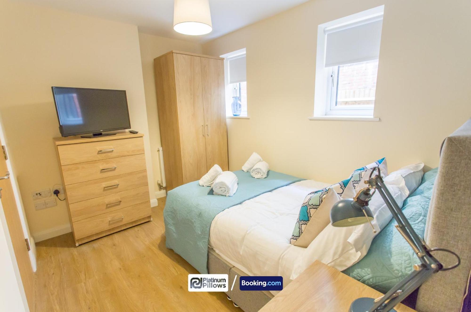 Modern Oxford 2 Bedroom Apartments, Near Headington Hospital, Families & Contractor Accommodation With Parking Luaran gambar