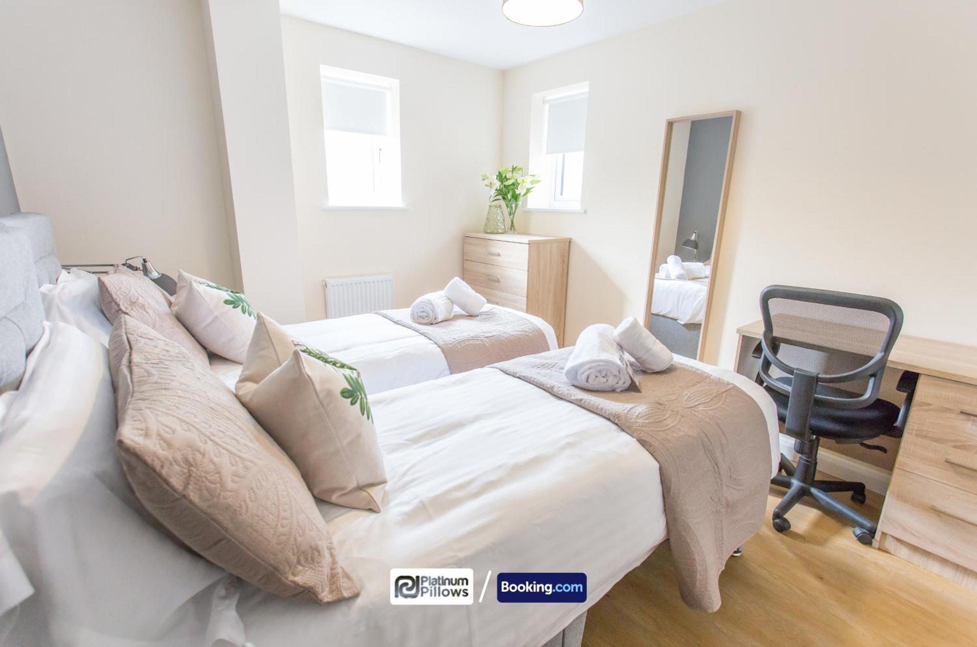 Modern Oxford 2 Bedroom Apartments, Near Headington Hospital, Families & Contractor Accommodation With Parking Luaran gambar