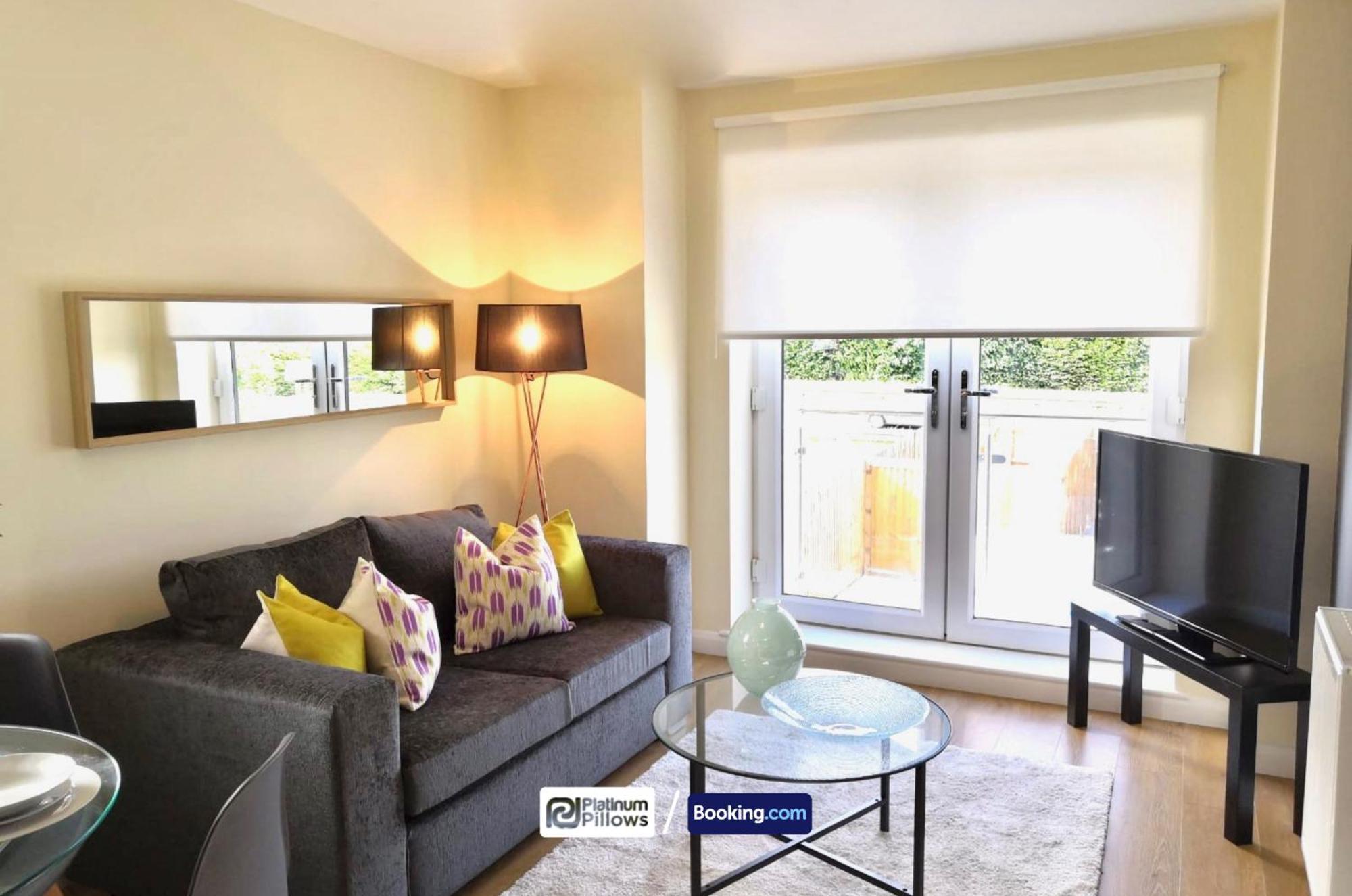 Modern Oxford 2 Bedroom Apartments, Near Headington Hospital, Families & Contractor Accommodation With Parking Luaran gambar
